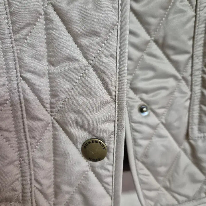 [BUNJANG] Burberry Quilted Jacket Beige / 버버리 퀼팅 자켓 베이지 (정품)