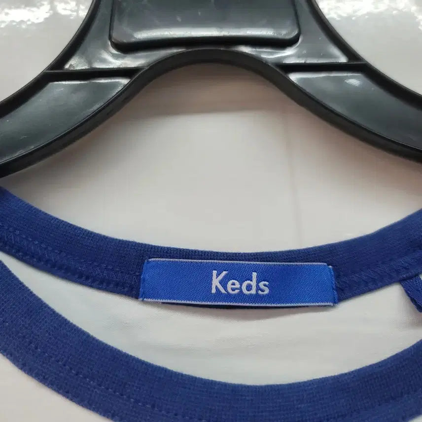 [BUNJANG] Keds White Short-Sleeve T-shirt / 케즈 흰색 반팔 티셔츠