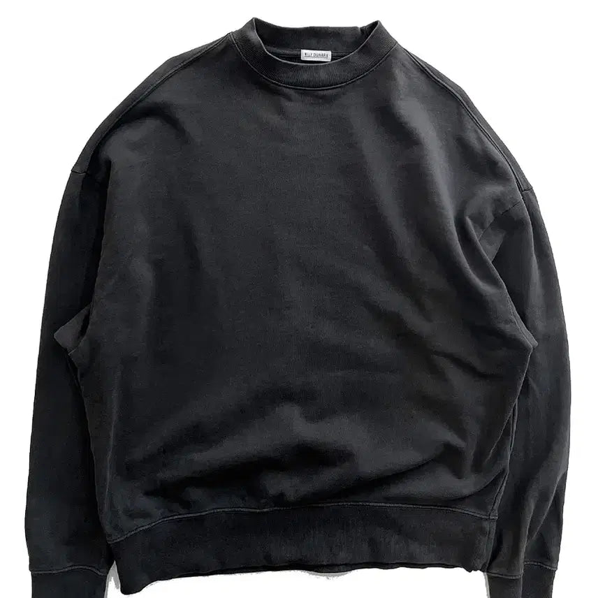 [SOLD OUT] 윌리차바리아 맨투맨