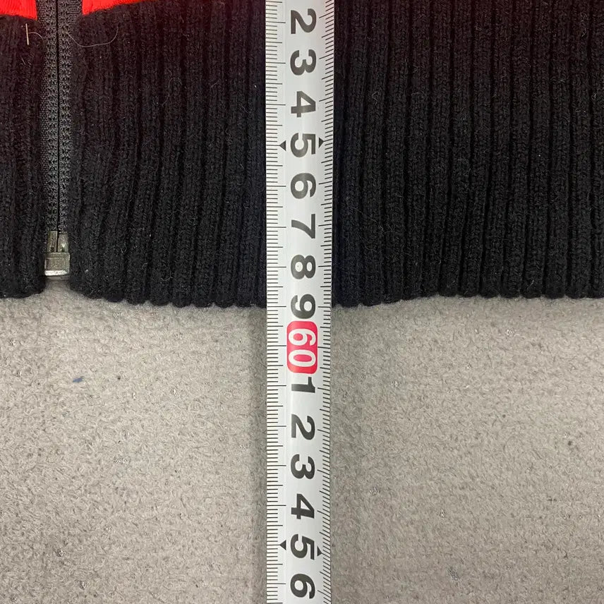 [BUNJANG] Wide Angle Knit Zip-up Jacket / 와이드앵글 니트집업 95