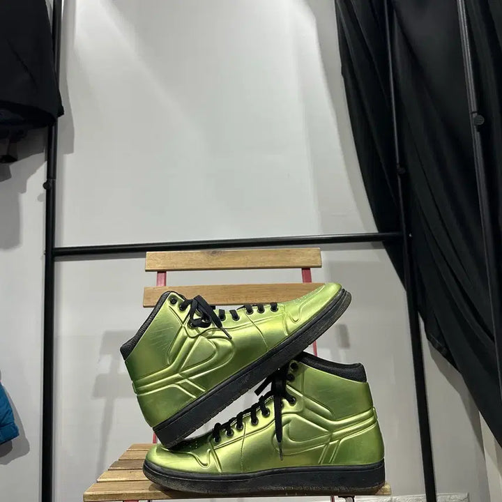 [BUNJANG] Nike Air Jordan 1 Anodized Men's Sneakers / 290) 나이키 운동화 남성 남자 신발 에어 조던 1 아노다이즈