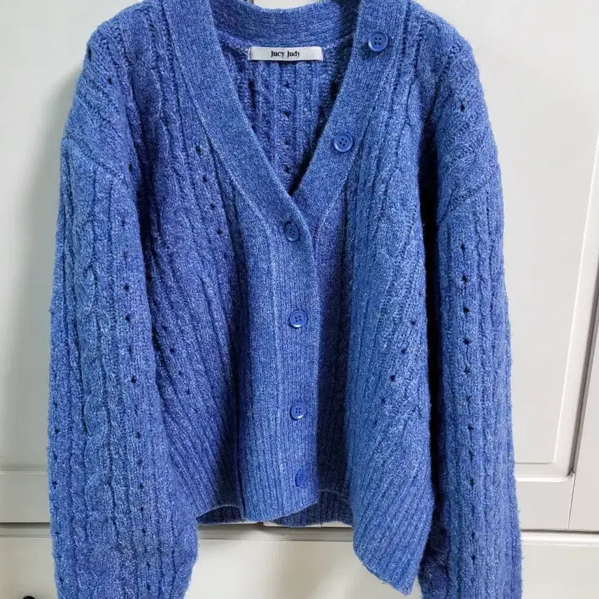 [BUNJANG] Juicy Judy V-neck Cardigan / 쥬시쥬디가디건
