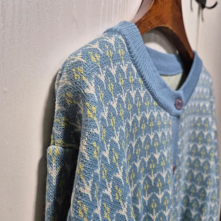 [BUNJANG] Vintage Pattern Crop Cardigan Sky Blue / 빈티지 패턴 크롭 가디건 하늘색