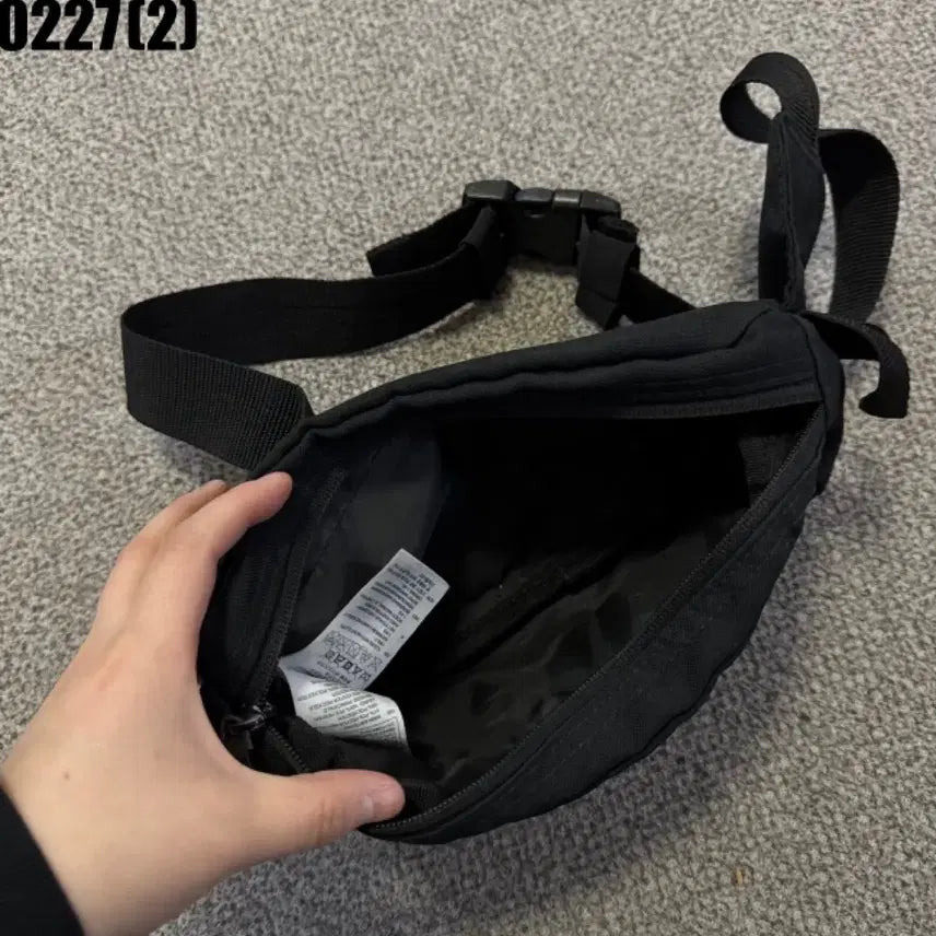 [BUNJANG] Adidas Hip Sack / 아디다스 힙색