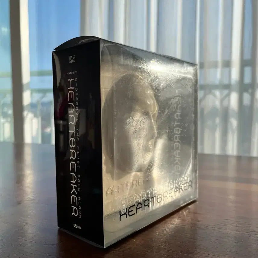[BUNJANG] G-Dragon Heartbreaker Autographed Album / 지드래곤 하트브레이커 친필싸인 앨범