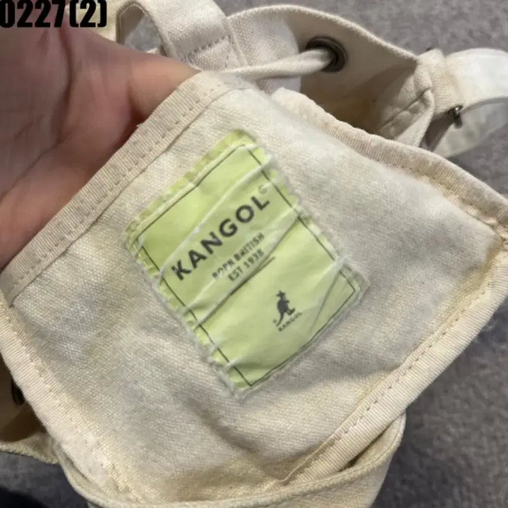 [BUNJANG] Kangol Crossbody Bag / 캉골 크로스백