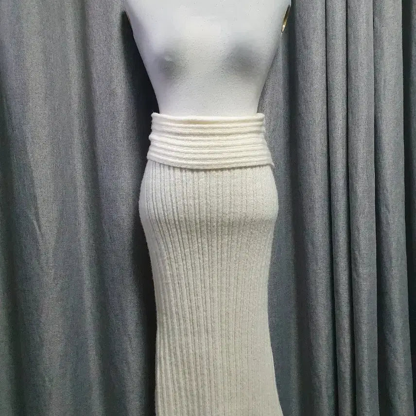 [BUNJANG] Off-Shoulder Two-Piece Set / 오프숄더 투피스 셋업