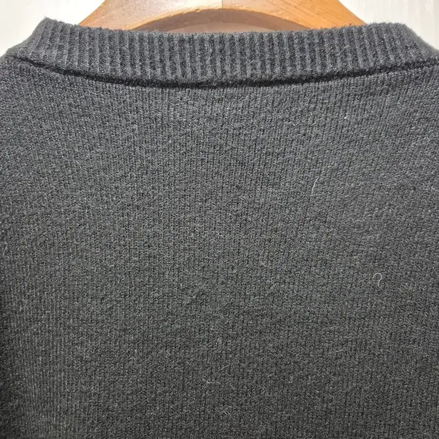 [BUNJANG] Vintage Wood Button Black Cardigan / 빈티지 우드단추 블랙 가디건