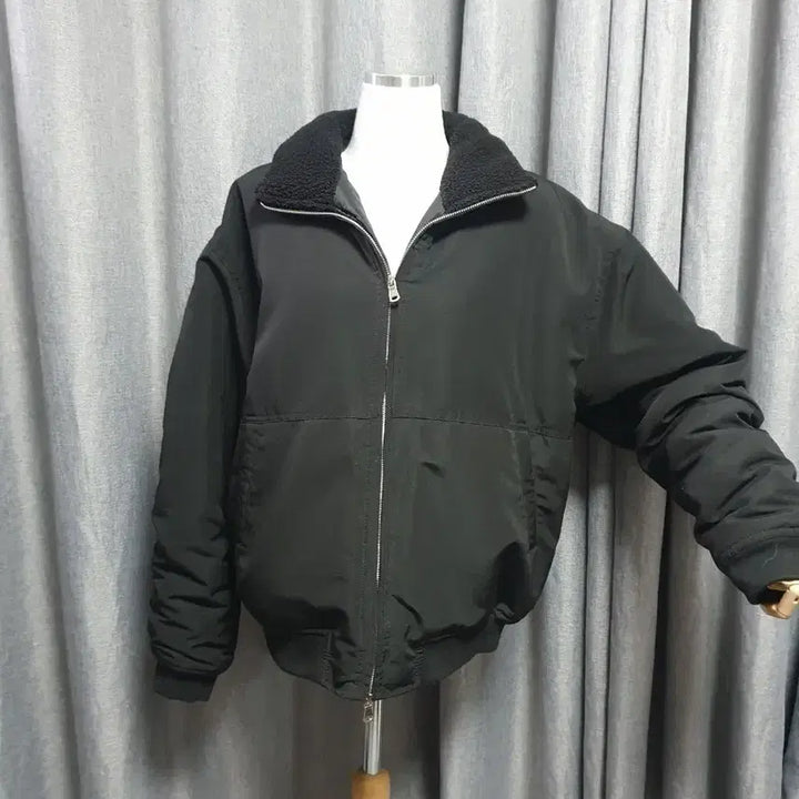 [BUNJANG] Black Two-Way Padded Jacket / 팡팡투웨이 블랙패딩