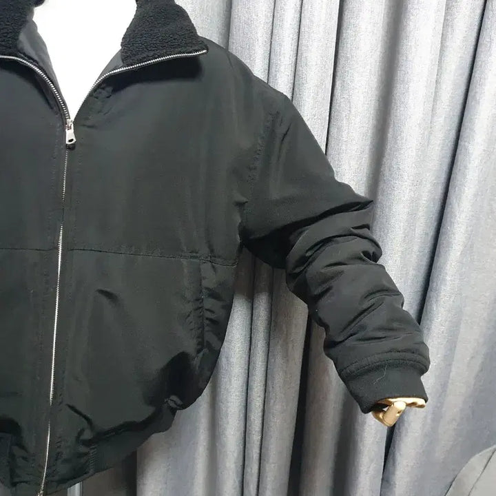[BUNJANG] Black Two-Way Padded Jacket / 팡팡투웨이 블랙패딩