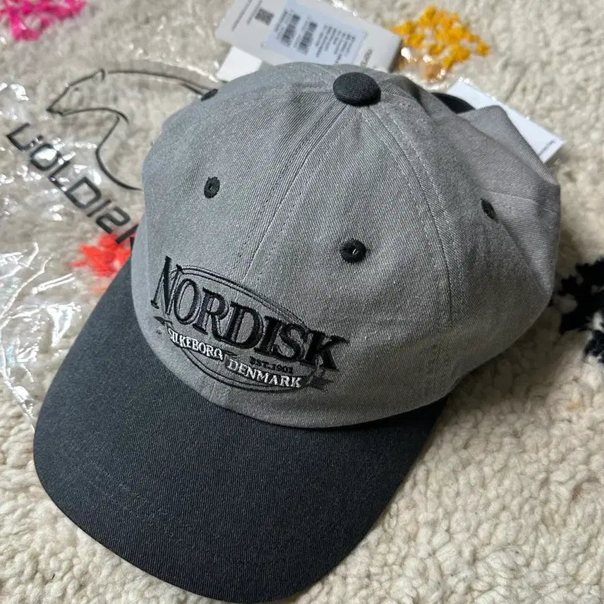 [BUNJANG] Nordisk Graphic Logo Ball Cap Charcoal / (새상품) 노르디스크 그래픽 로고 볼캡 차콜