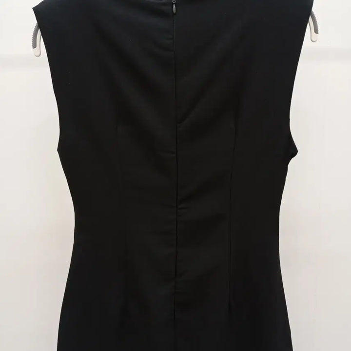 [BUNJANG] Sleeveless Slim Fit Dress with Shoulder Pads / 어깨패드 민소매 슬림핏 원피스