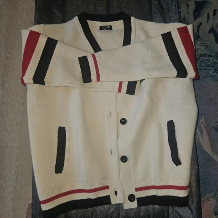 [BUNJANG] Greenjoy Women's V-Neck Knit Cardigan / 그린조이 니트 여성브이넥 가디건
