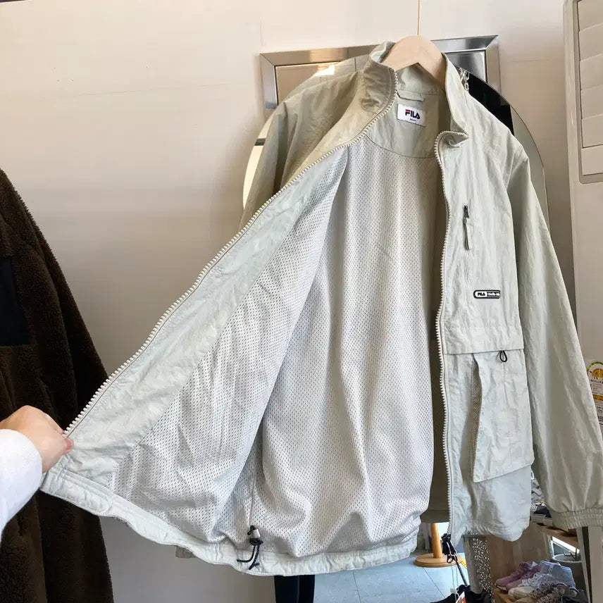 [BUNJANG] Fila Windbreaker Jacket / 휠라 바람막이 자켓 M(95-100) Fila Windbreaker
