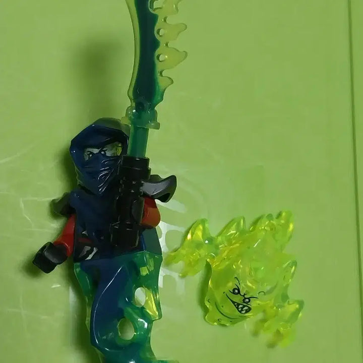 [BUNJANG] Lego Ninjago Gultar Ghost Figure and Weapons / 레고 닌자고 굴타 고스트 유령 피규어와 무기