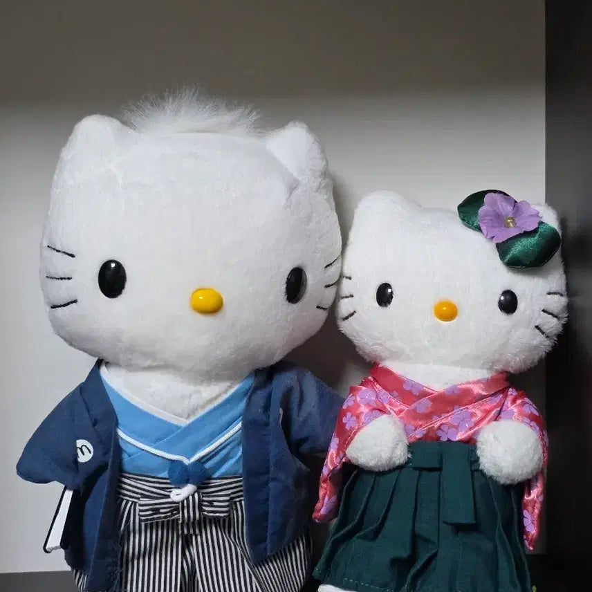[BUNJANG] Vintage Hello Kitty & Dear Daniel Kimono Doll Set / 빈티지 기모노 키티 디어다니엘 인형 세트