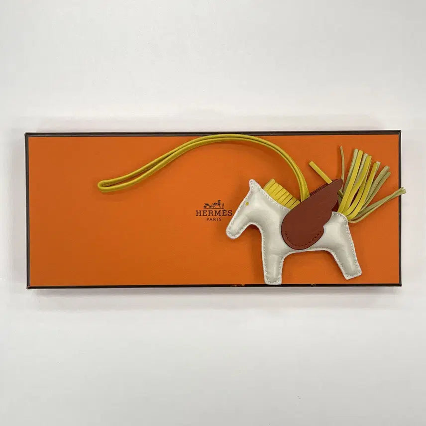 [BUNJANG] Hermes Rodeo Pegasus Bag Charm / 새상품] 에르메스 로데오참 페가수스 백참 크레/레몬