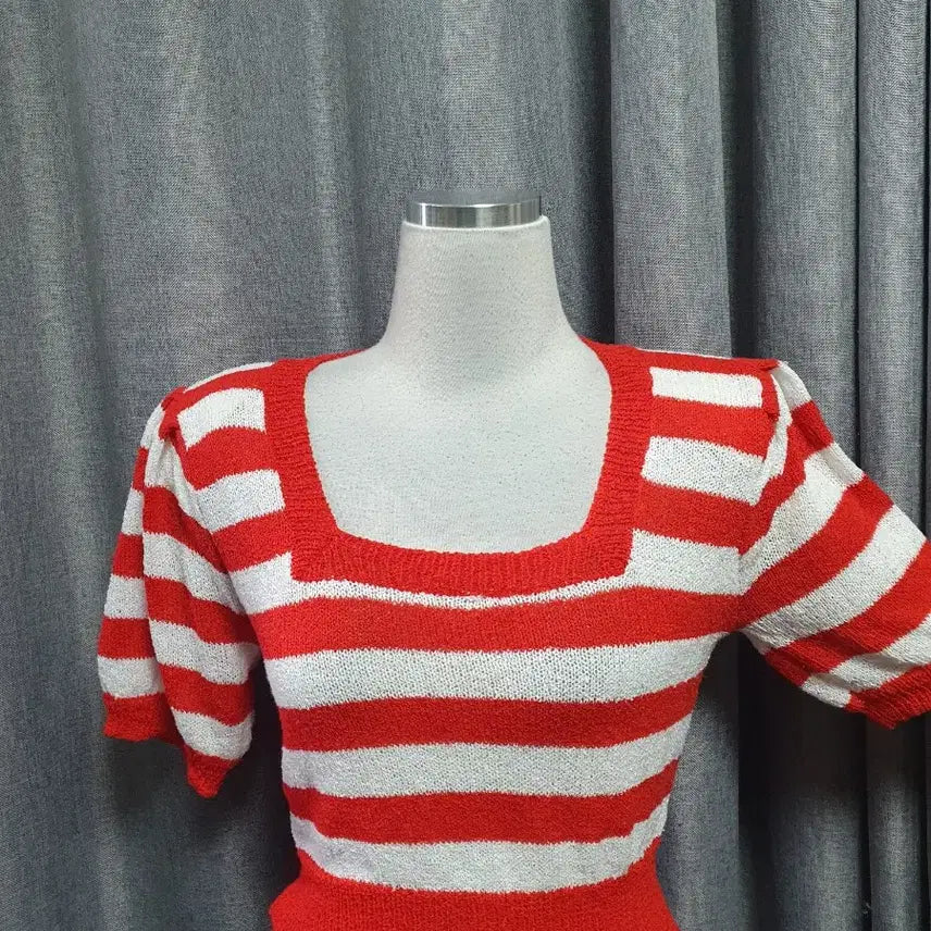 [BUNJANG] Striped Knit Sweater / 단가라 스트라이프 패드 니트