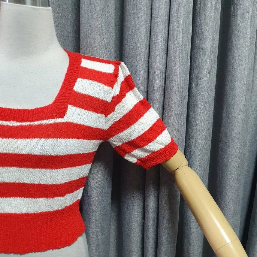 [BUNJANG] Striped Knit Sweater / 단가라 스트라이프 패드 니트