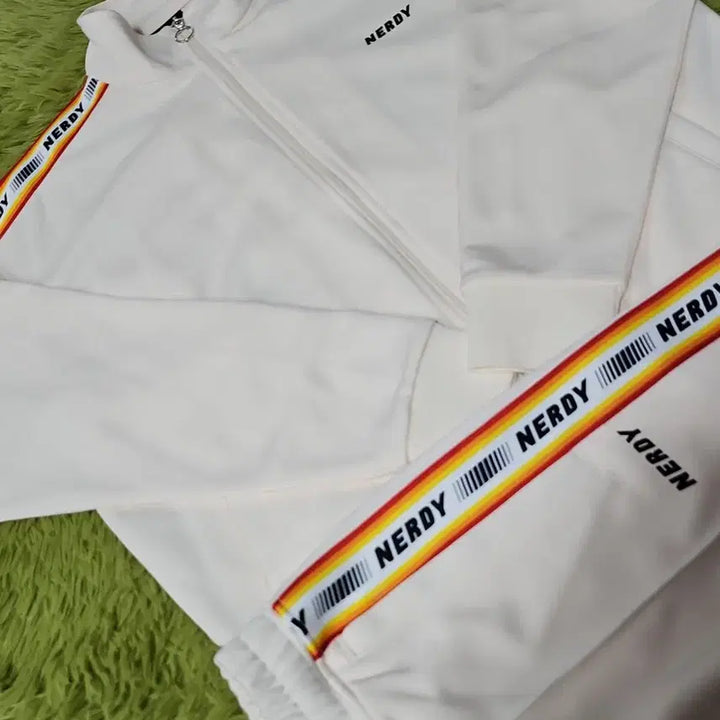 [BUNJANG] Nerdy Track Top and Pants Set / 널디 트랙탑 팬츠 세트 100추천