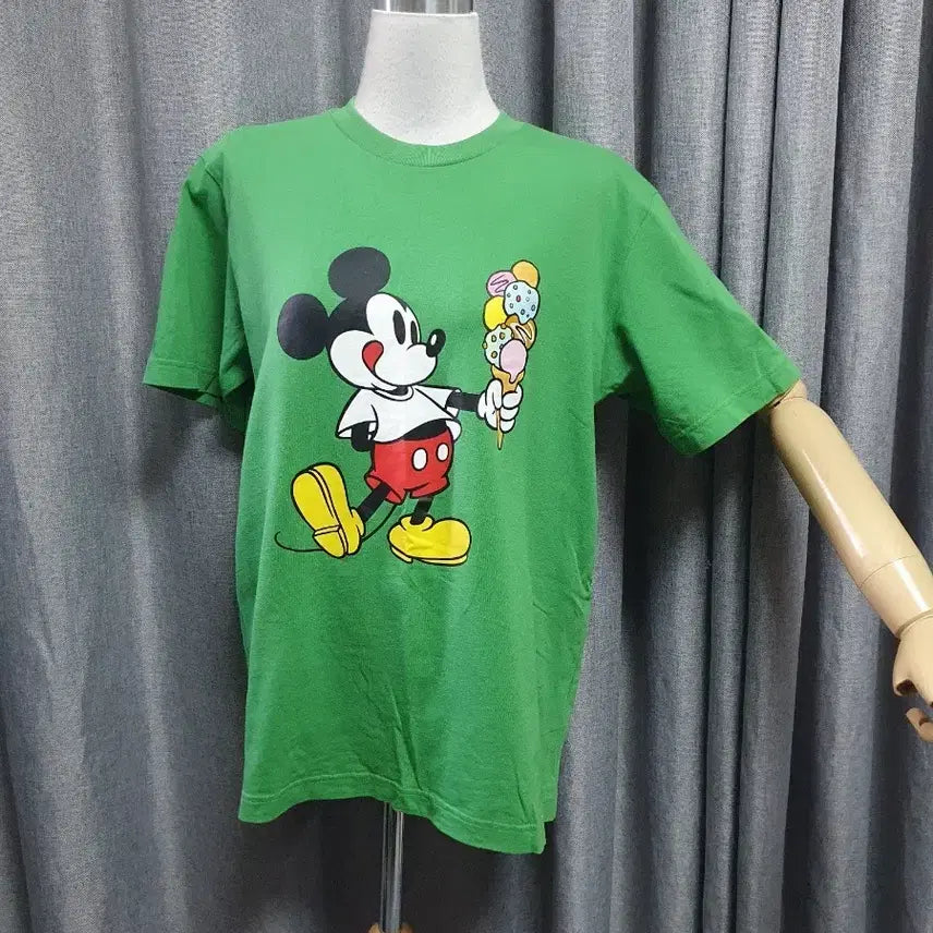 [BUNJANG] UCLA Disney Short-Sleeve T-Shirt / 유클 디즈니 반팔티셔츠
