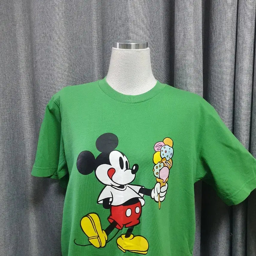 [BUNJANG] UCLA Disney Short-Sleeve T-Shirt / 유클 디즈니 반팔티셔츠