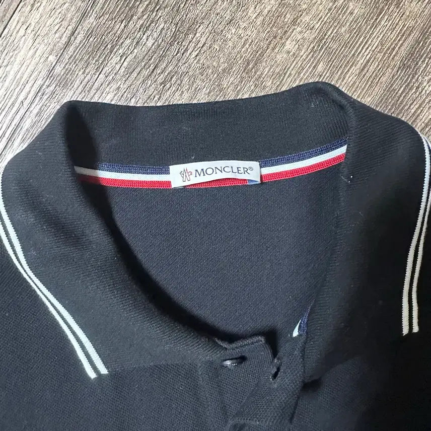 [BUNJANG] Moncler Polo Shirt Black L Size / 몽클레어 폴로 셔츠 블랙 L 사이즈