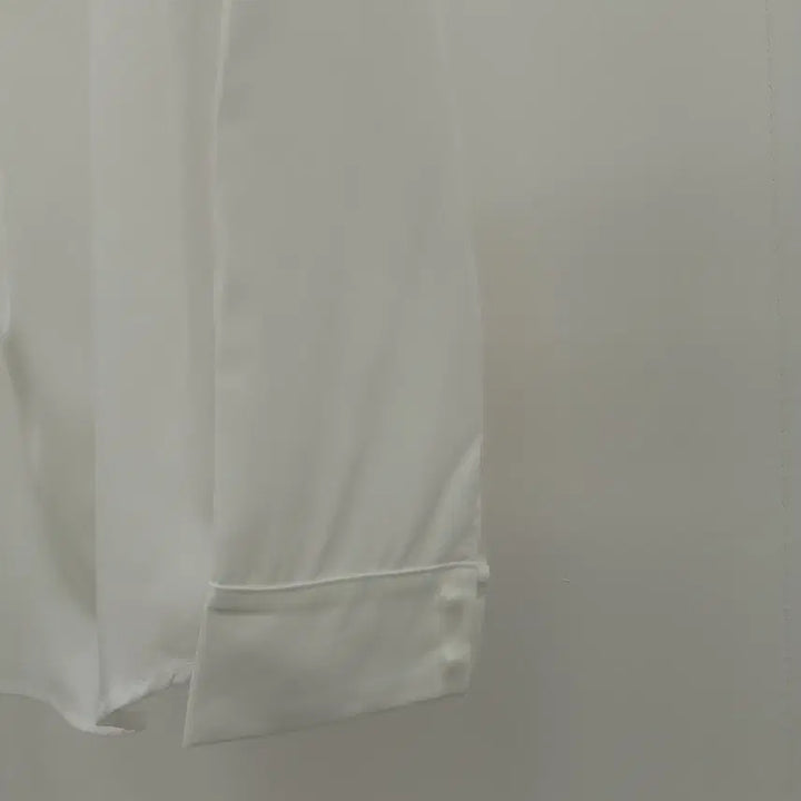 [BUNJANG] V-Line White Blouse / 브이라인 화이트 블라우스