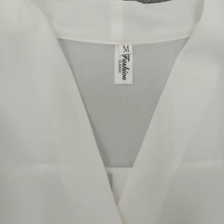 [BUNJANG] V-Line White Blouse / 브이라인 화이트 블라우스