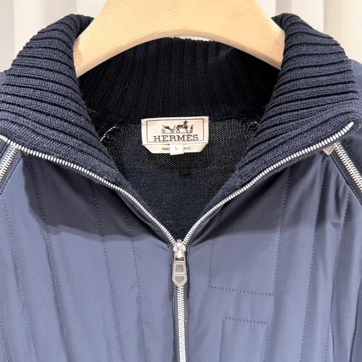 [BUNJANG] Hermès Windbreaker Navy Lightweight Padding Jacket / ( S+ / L ) 에르메스 신형 윈드브레이커 네이비 경량 패딩