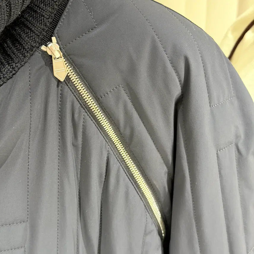 [BUNJANG] Hermès Windbreaker Navy Lightweight Padding Jacket / ( S+ / L ) 에르메스 신형 윈드브레이커 네이비 경량 패딩