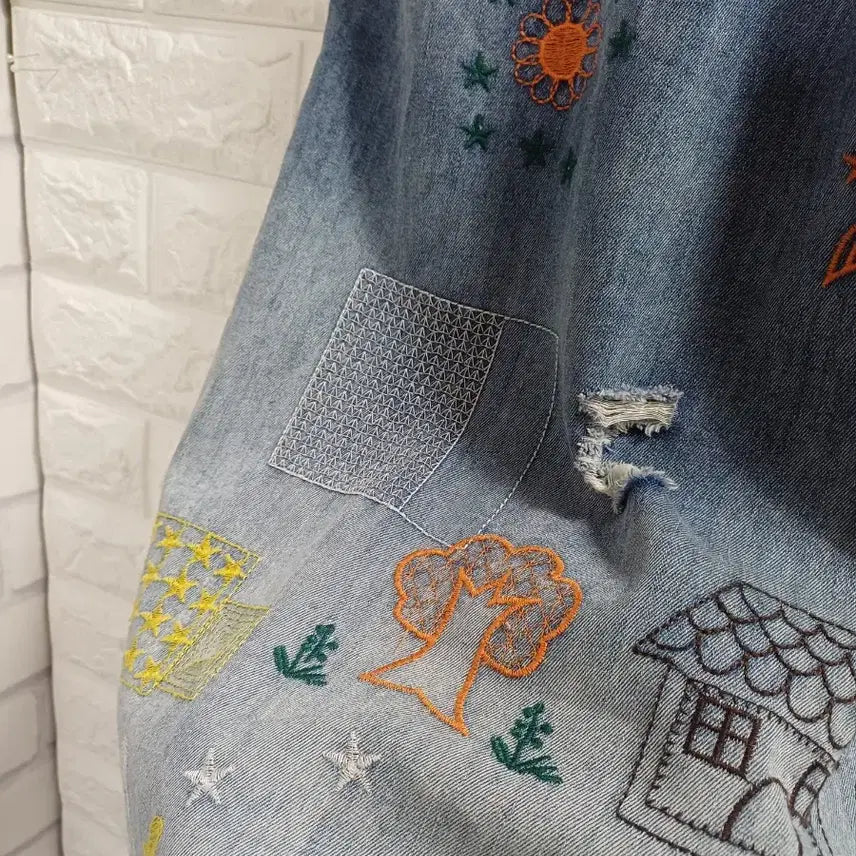 [BUNJANG] Banding Embroidered Denim Skirt / 밴딩 자수데님스커트
