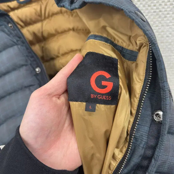 [BUNJANG] Guess Lightweight Down Padded Jacket / 게스 오리털 경량 패딩 L M12833