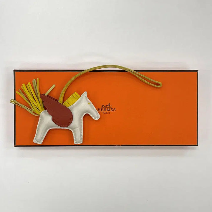 [BUNJANG] Hermes Rodeo Pegasus Bag Charm / 새상품] 에르메스 로데오참 페가수스 백참 크레/레몬