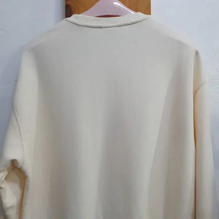 [BUNJANG] Yoga Bear Sweatshirt (105) / 요가베어 스웨트 맨투맨(105)