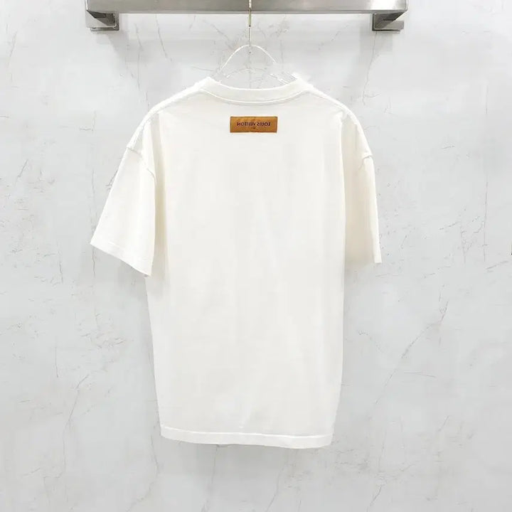 [BUNJANG] Louis Vuitton Rainbow Logo Printed T-shirt / L / 루이비통 레인보우 로고 프린팅 반팔 티셔츠 1AB4UP