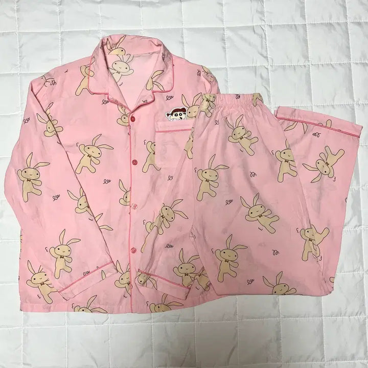 [BUNJANG] Spao Crayon Shin-chan YURI Rabbit Pink Pajamas / 스파오 짱구는 못말려 짱구 유리 토끼 핑크 잠옷 파자마