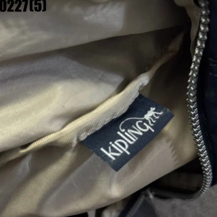 [BUNJANG] Kipling Backpack Navy / 키플링 백팩 네이비(키링X) 0227
