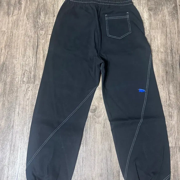 [BUNJANG] ADER Error Black Hoodie Set / ADER 에러 블랙 후드티 스티치 포인트 셋업