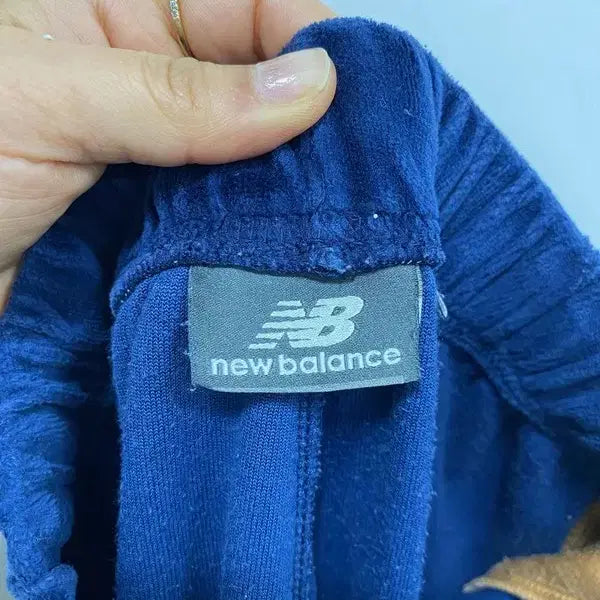 [SOLD OUT] 여75(S)/뉴발란스 벨벳 트레이닝 팬츠