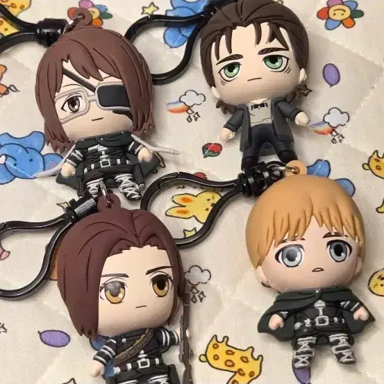 [BUNJANG] Attack on Titan Figure Keychain Bundle Set / 일괄) 진격의거인 피규어 키링 4종