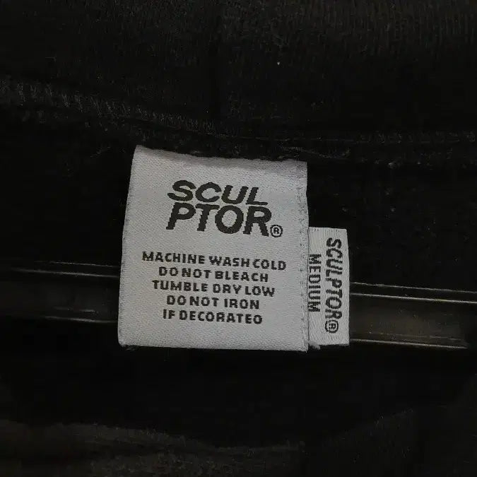 [BUNJANG] SCULPTOR 블랙 후드티 M사이즈 / SCULPTOR 블랙 후드티 M사이즈