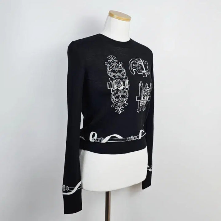 [BUNJANG] Hermès Ferronnerie Jacquard Long Sleeve Sweater / 에르메스 롱 슬리브 스웨터 여성 니트 누아 H6E2675DC0236