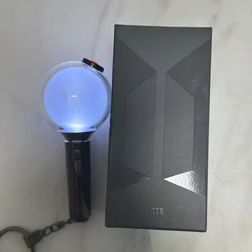[BUNJANG] BTS Mini Army Bomb Keychain / Bts 방탄소년단 방탄 미니 아미밤 키체인 아미밤 키링
