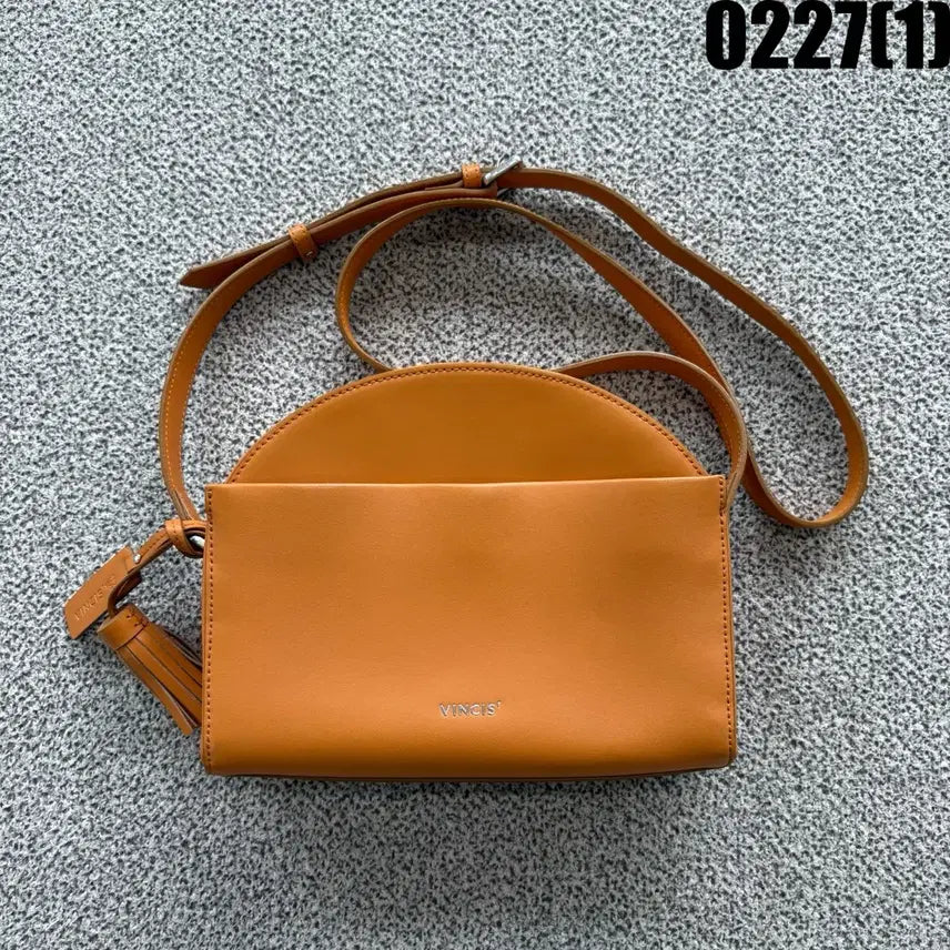 [BUNJANG] VINCIS Casual Crossbody Bag Brown / VINCIS 캐주얼 크로스백 브라운