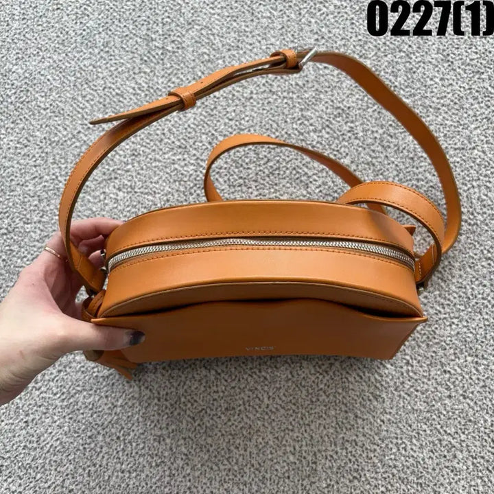 [BUNJANG] VINCIS Casual Crossbody Bag Brown / VINCIS 캐주얼 크로스백 브라운