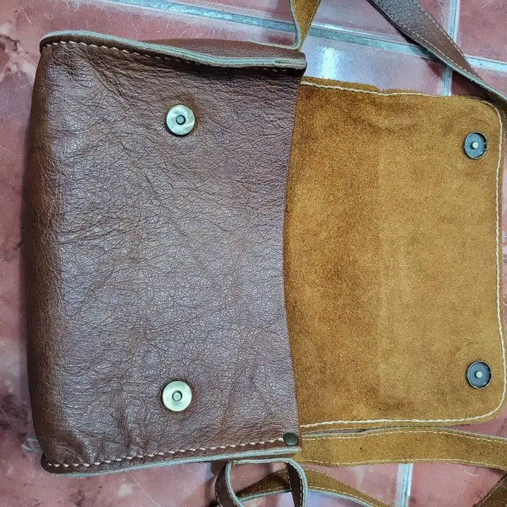 [BUNJANG] Vintage Brown Leather Handmade Crossbody Bag / 가죽 크로스백 브라운 빈티지 핸드메이드