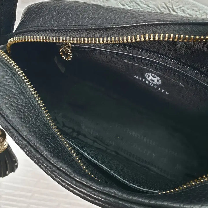 [BUNJANG] Metrocity Black Tassel Camera Bag / 메트로시티 블랙 태슬 카메라백