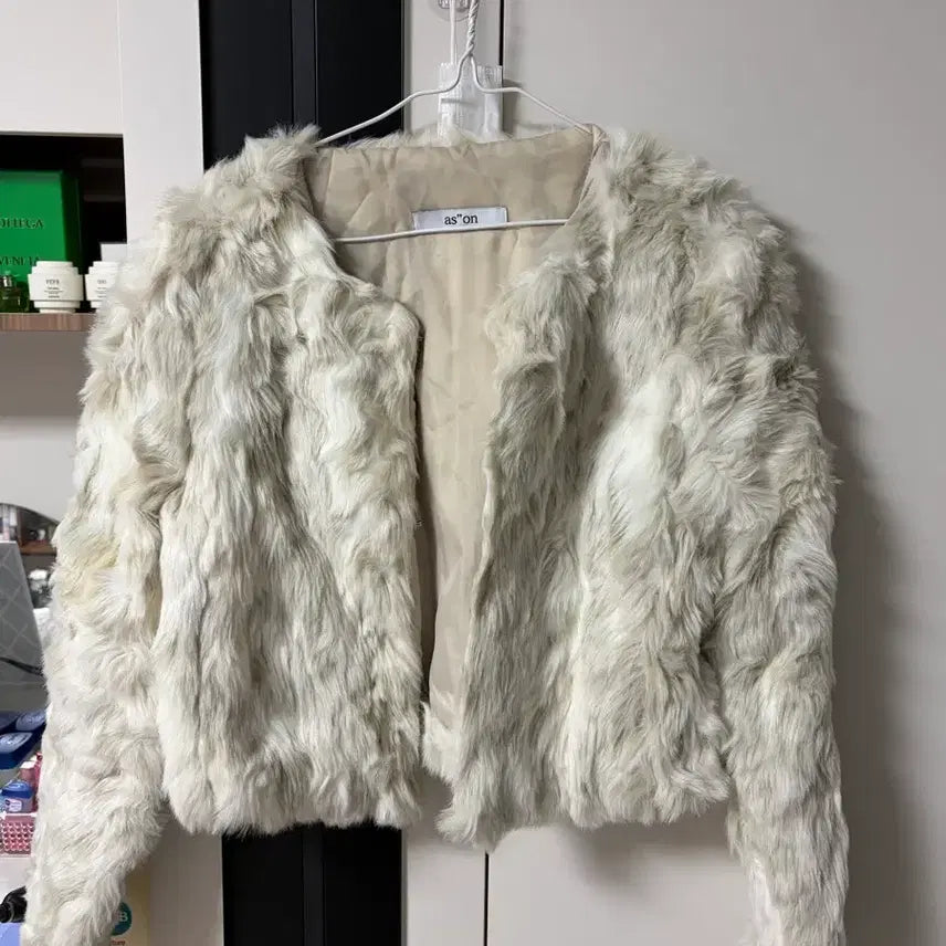 [BUNJANG] As'on Ivory Fur Jacket / as'on 애즈온 아이보리 퍼자켓