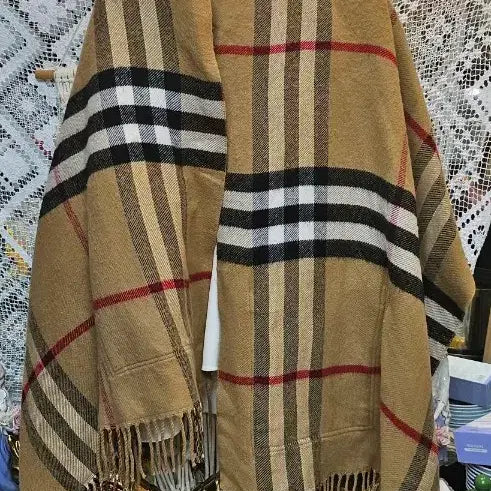 [BUNJANG] Checkered Reversible Scarf / Cape / 양면 체크 머플러 / 망토 스카프